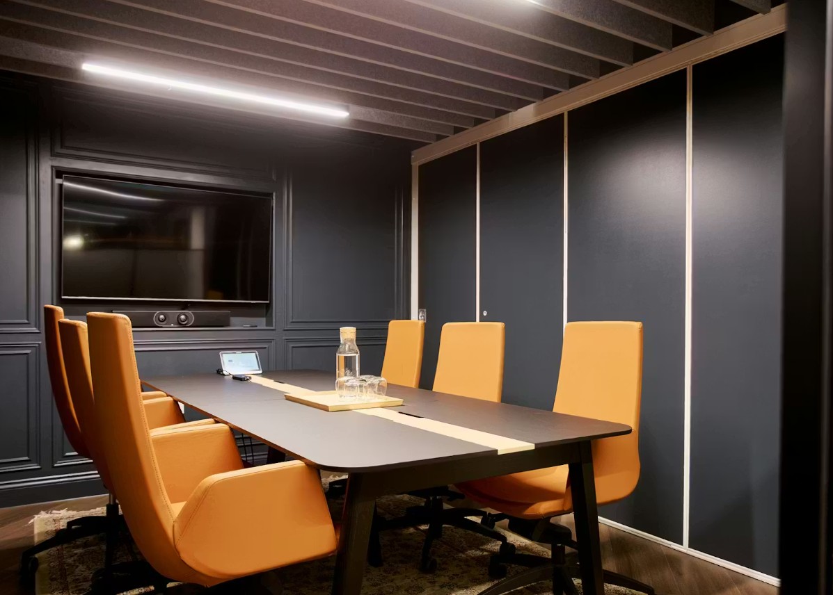 Apex Meeting Room